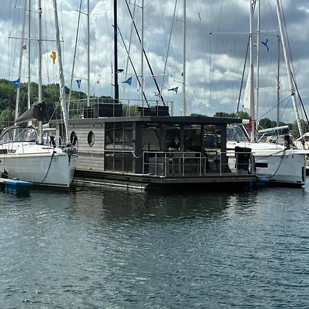 Hausboot Fjord Mobydick In Mit Dachterrasse *